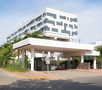 Bệnh viện Việt Pháp - Nhà Thầu Cơ Điện R.E.E - Công Ty Cổ Phần Dịch Vụ & Kỹ Thuật Cơ Điện Lạnh R.E.E